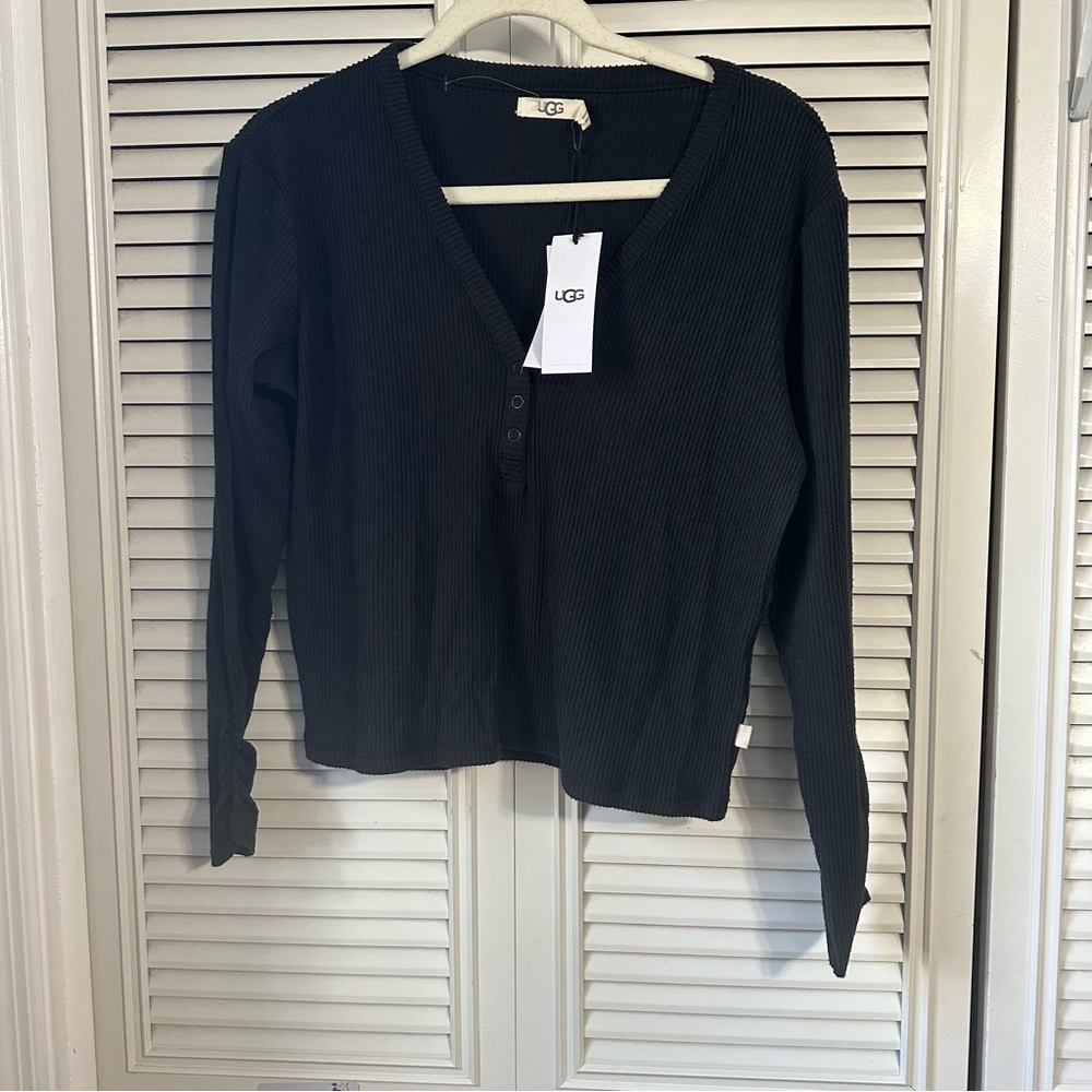 NWT Ugg V Neck Maxwell Henley Black Long Sleeve Sz XS